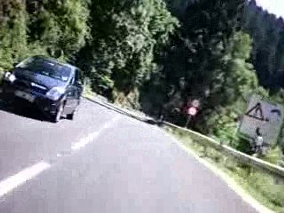 Montée après le barage de Heimbach