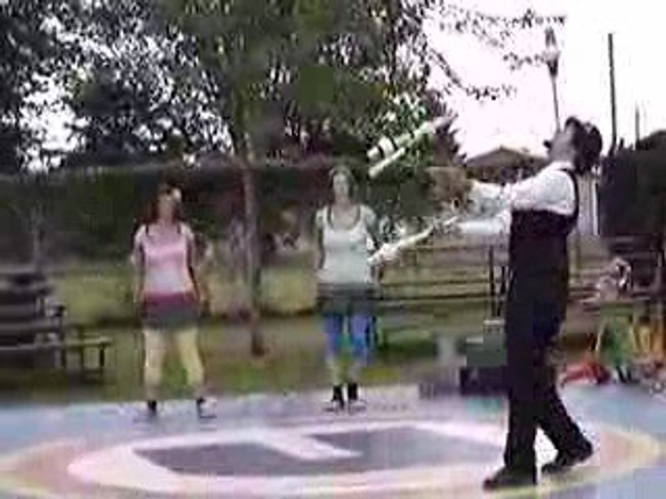 mondial amuseurs publics 2009 FAMILLE ATTRAPE JONGLERIE