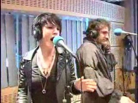 Mozart l'Opéra Rock - Passage chez Bruno et Camille (Virgin)