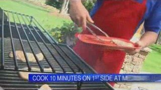 How to Marinate & Barbeque Chicken on the Grill