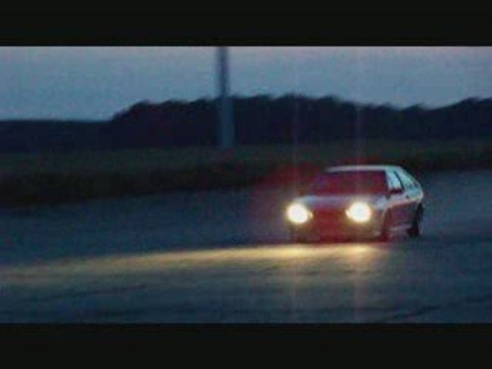 Test lotniska - zając i poślizg