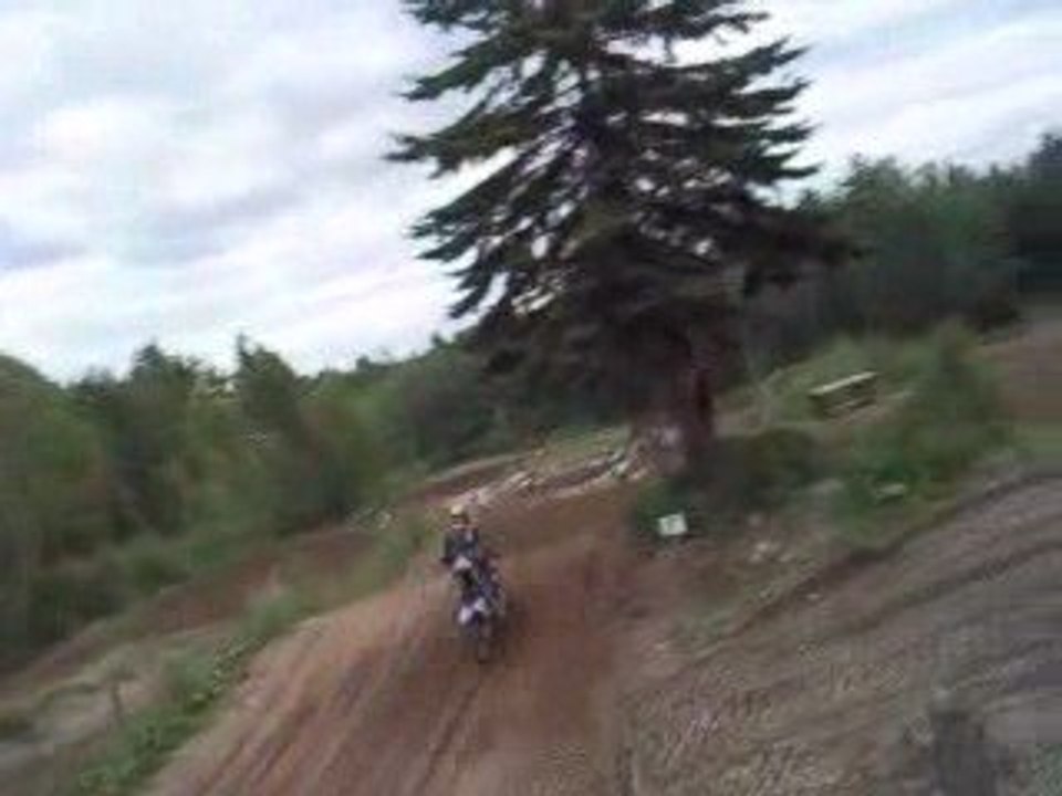 Moto Cross saint apollinaire 2 saut en monté