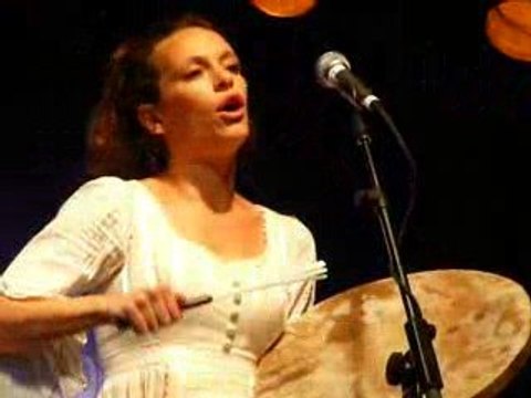 Emily Loizeau aux FrancoFolies