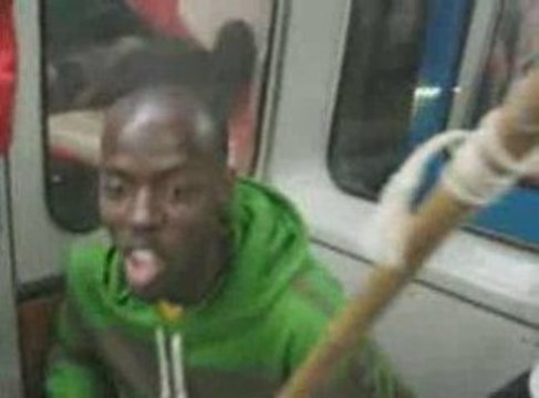 Capoeira - Parafuso movie v2 - Montreal 2007