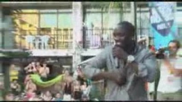 David Guetta Ft. Akon - Sexy Bitch (Live In Ibiza)