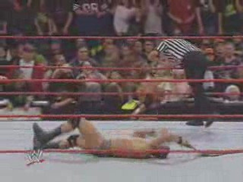Triple H V.S Randy Orton