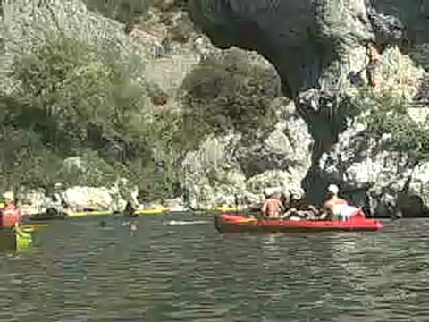 saut de 15 metres à vallon-pont-d'arc