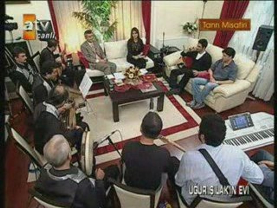 Zara - Şafak Söktü Yine Sunam Uyanmaz (www.ineboluda.com)