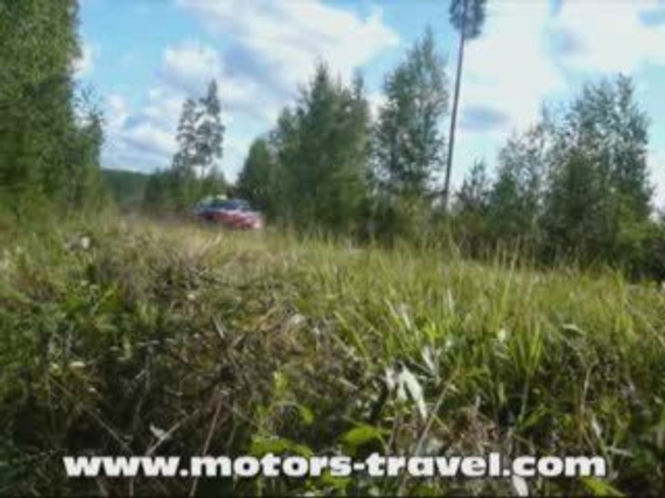 rallye finlande 09_urria_ligne droite_loeb