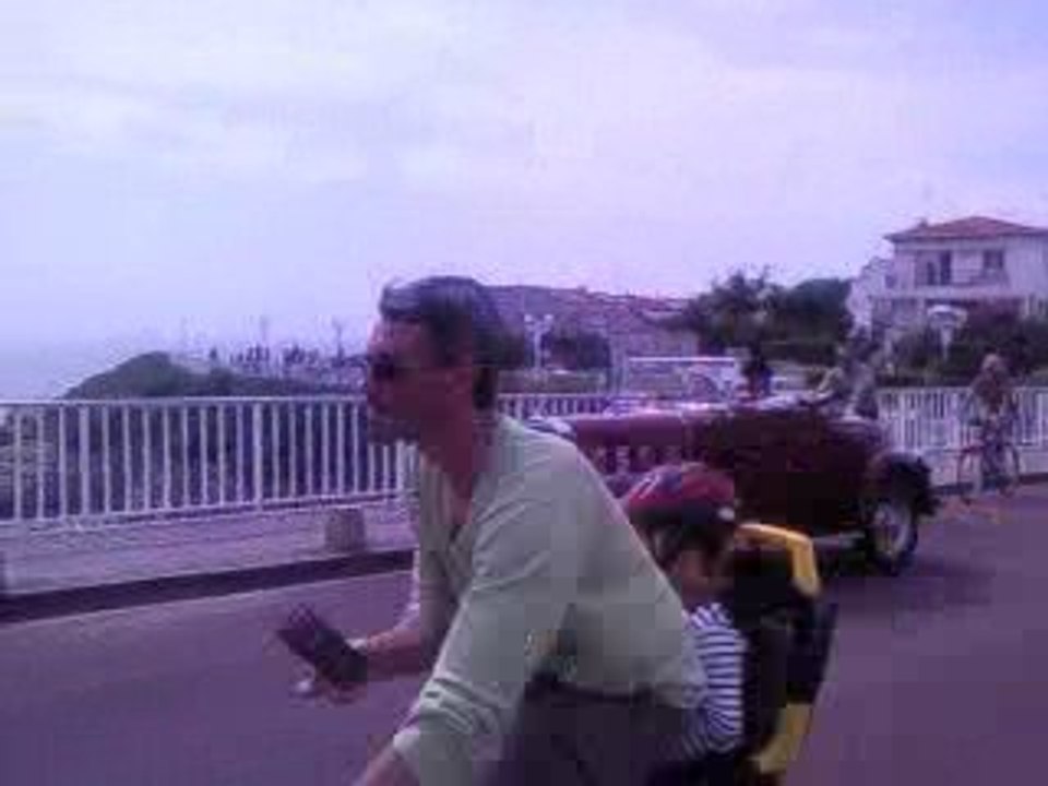 défilé de vieux tacots à royan bord de mer 09 aout 2009