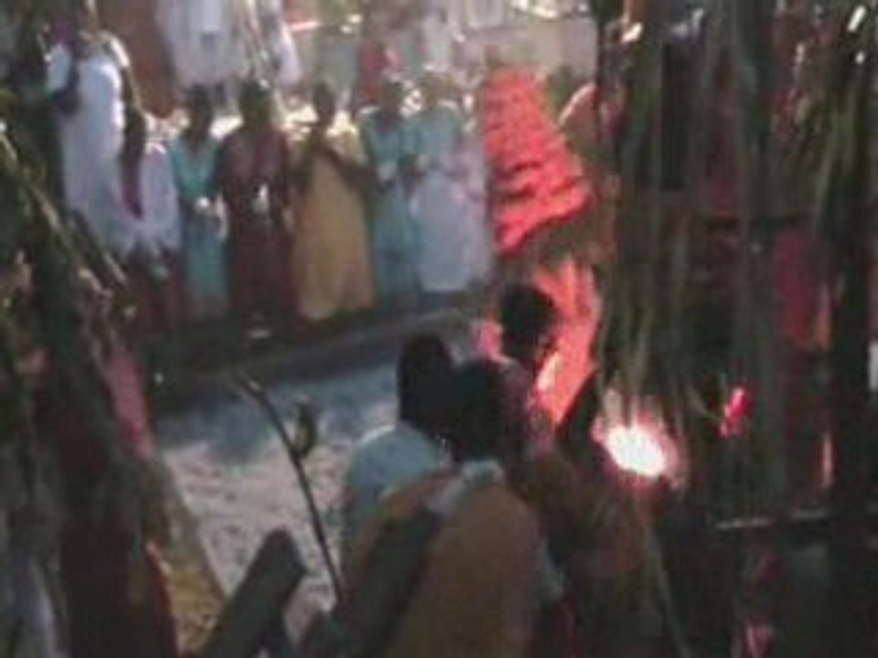 Marche sur le feu Ligne des Bambous le 9 août 2009.