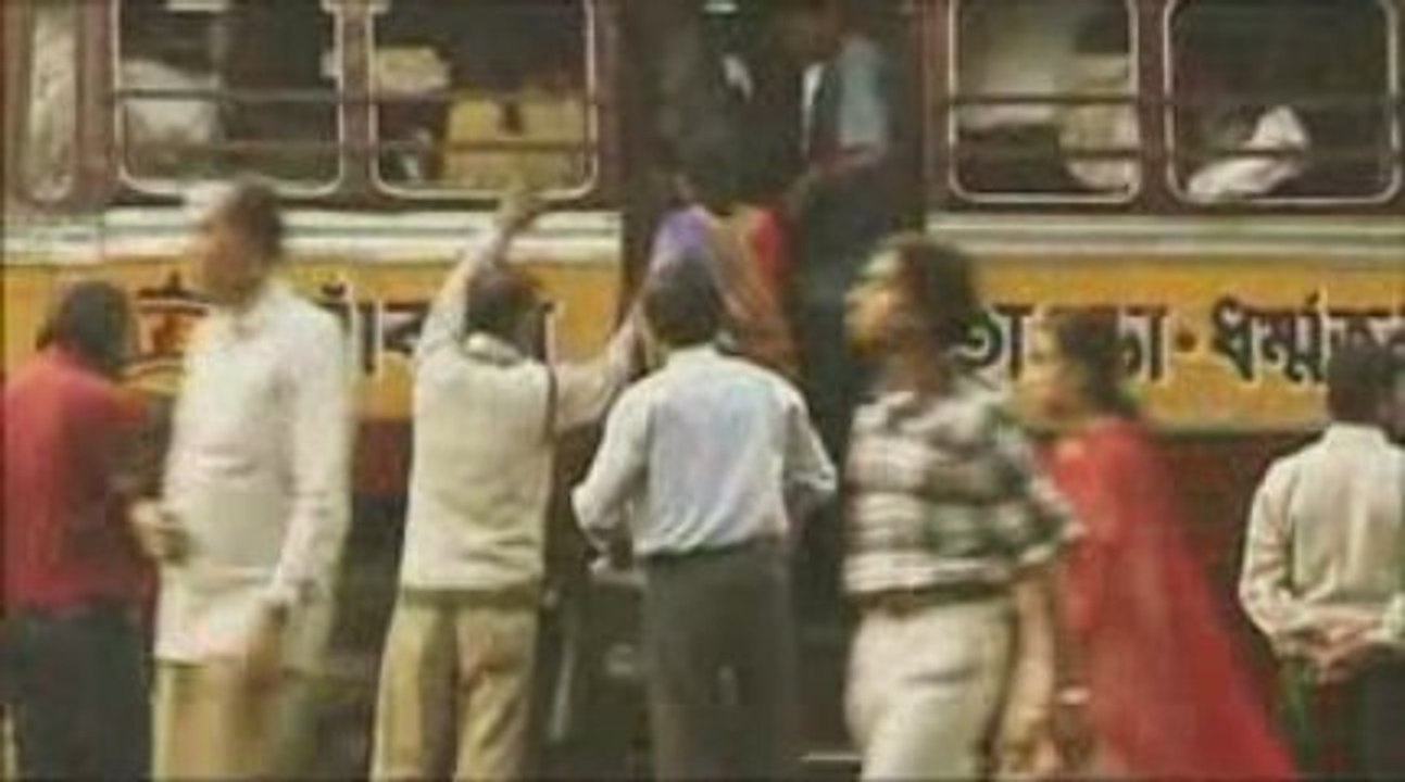 Ghoonghat onhle na luk sajna, by Abida Parveen (2001)