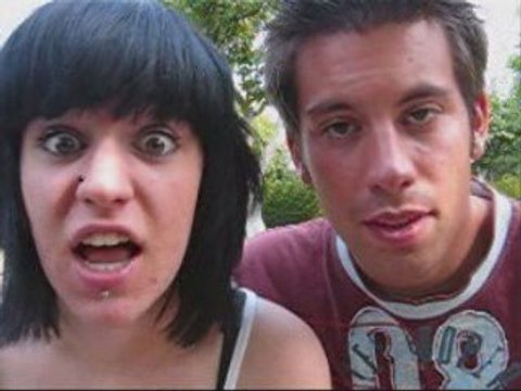 Clip sur ''Seul et célibataire'' des Fatals Picards