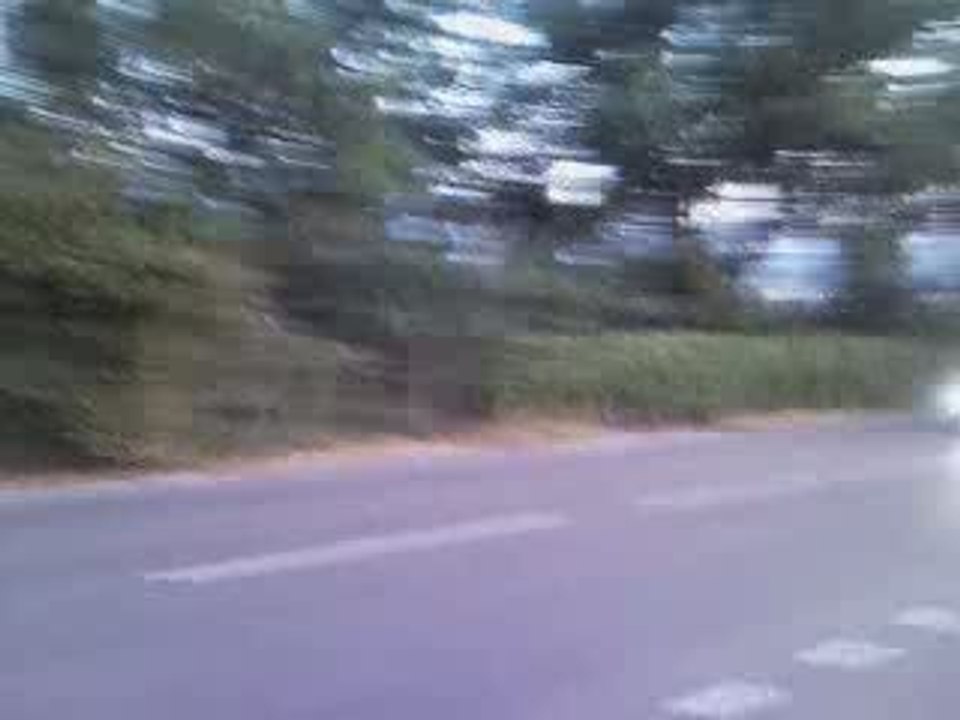 gasy fait un essai sur une ligne droite avec integra type r