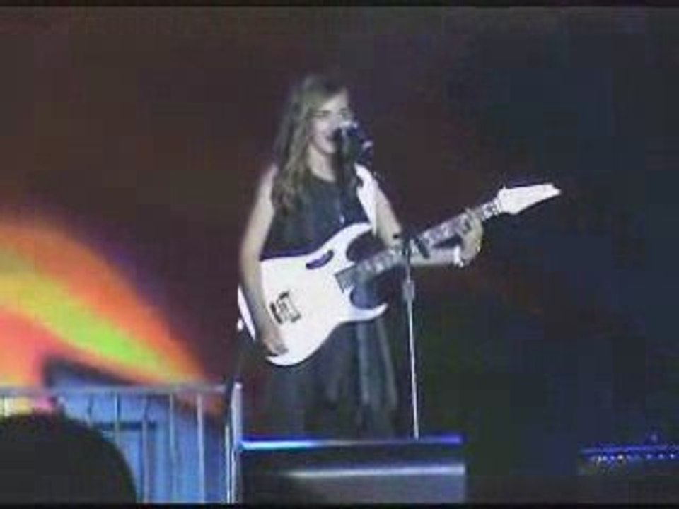 Miley Cyrus - 7 Things (cover) and Paramore - Fences ...