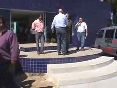 0009 - Entrega de ônibus escolares em Japira