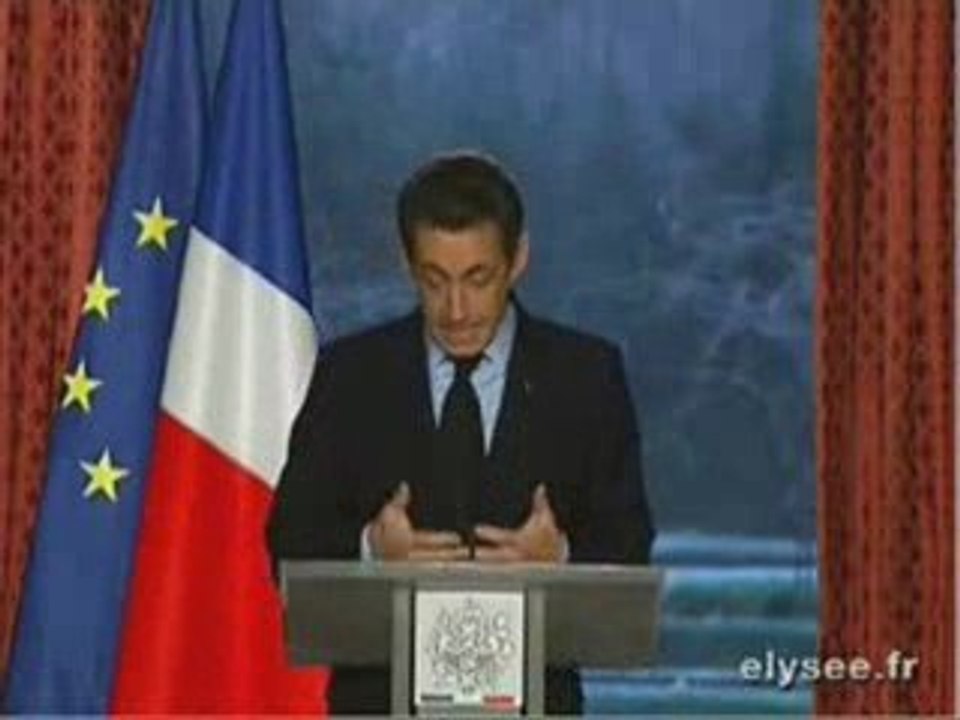 Un Rap Edifiant Au Sujet des Illuminatis Qui Nous gouvernent