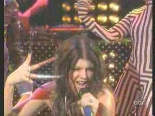 Black Eyed Peas - Boom Boom Pow (live)