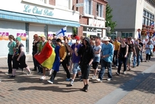 GDSINFOTV Grandvilliers Le défilé du 14 juillet 2009