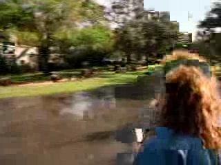 Pub-fedex-seul-au-monde