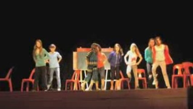 SISTER ACT - COMEDIE MUSICALE (2/6)