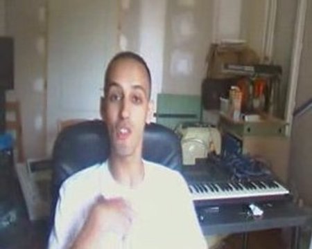 street bench-discution avec abdelkarim avant l'enregistremen