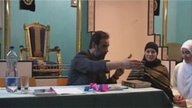 2 German girls revert to ISLAM .. Deutschen zum Islam