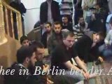 3 germans revert to ISLAM . 3 Deutschen wieder zum Islam