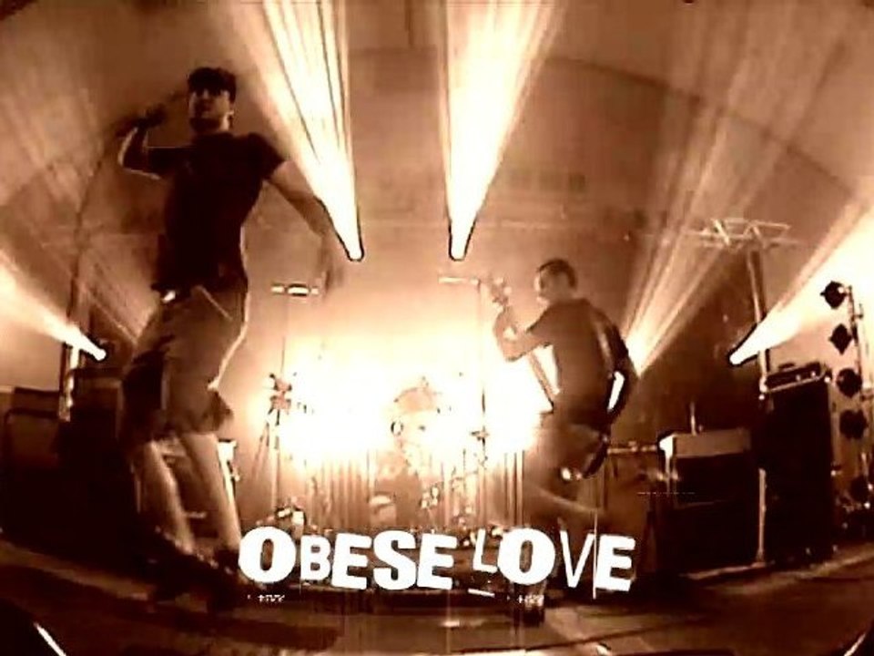 MAMAGREYO - OBESE LOVE