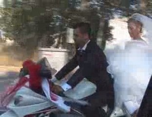 Gelin ve damadın motosiklet tutkusu