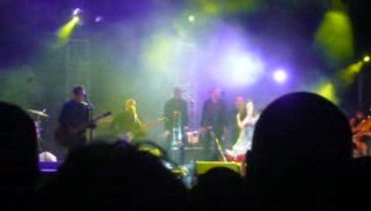 Olivia Ruiz "Elle panique"