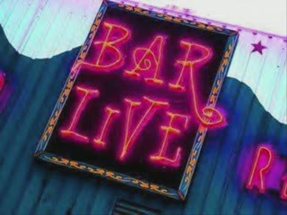 Sometimes chloé bar live