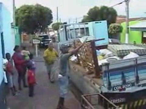 Mais uma familia Beneficiada pelo Programa Juninho Leite