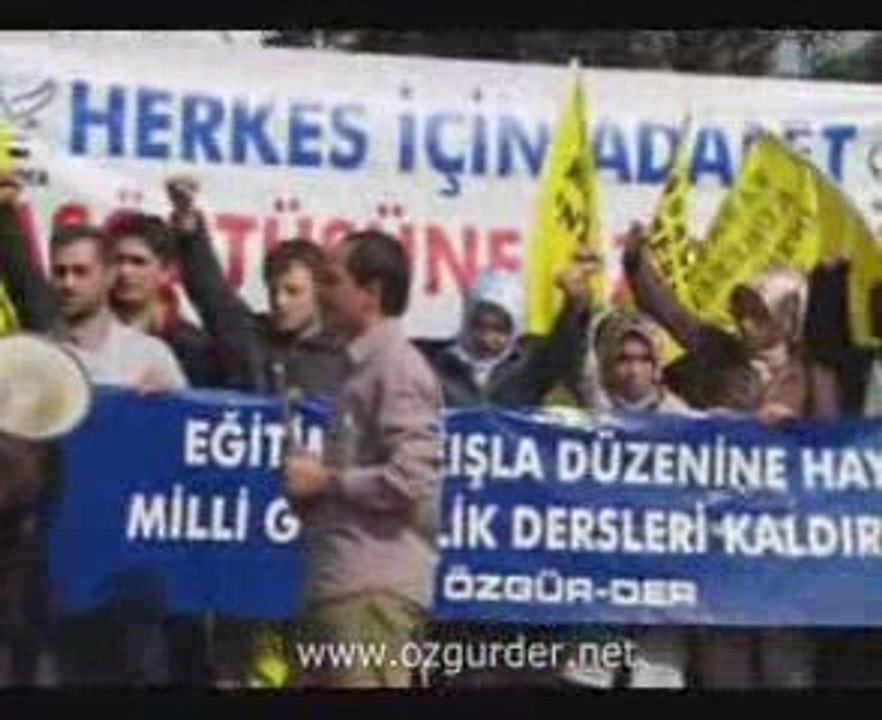 Grup Yuruyus - Savasa Girdi Kalbim