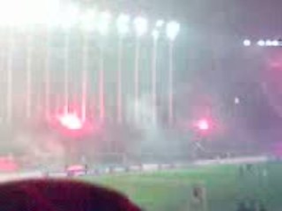 MCA vs ZAMALEK SUPPORTEURs ALGERIENs FUMIGENE