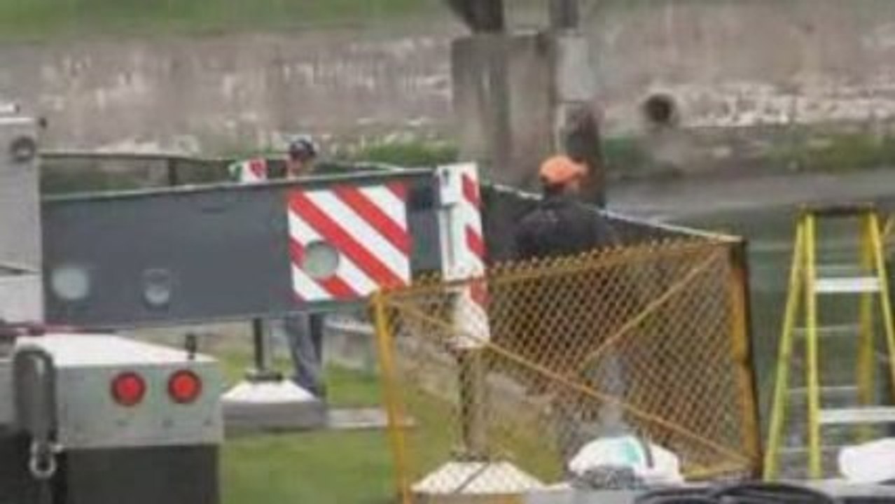 L'installation de la fontaine...