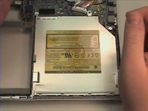 Macbook Pro 15 Repair - Superdrive Removal
