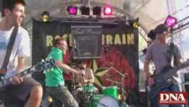 Concert Full Process festival scene off foire aux vins