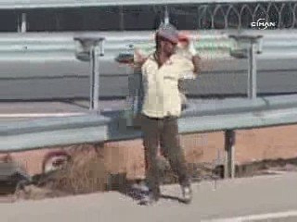DİLENMENİN BÖYLESİ GÖRÜLMEDİ