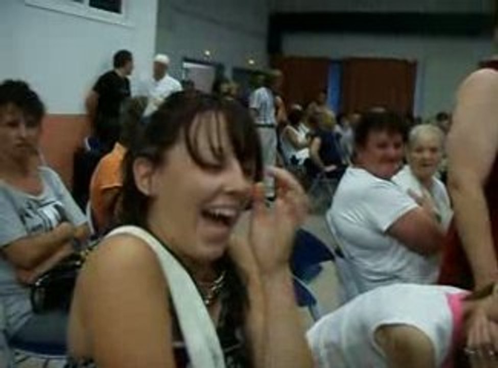 rire en folie