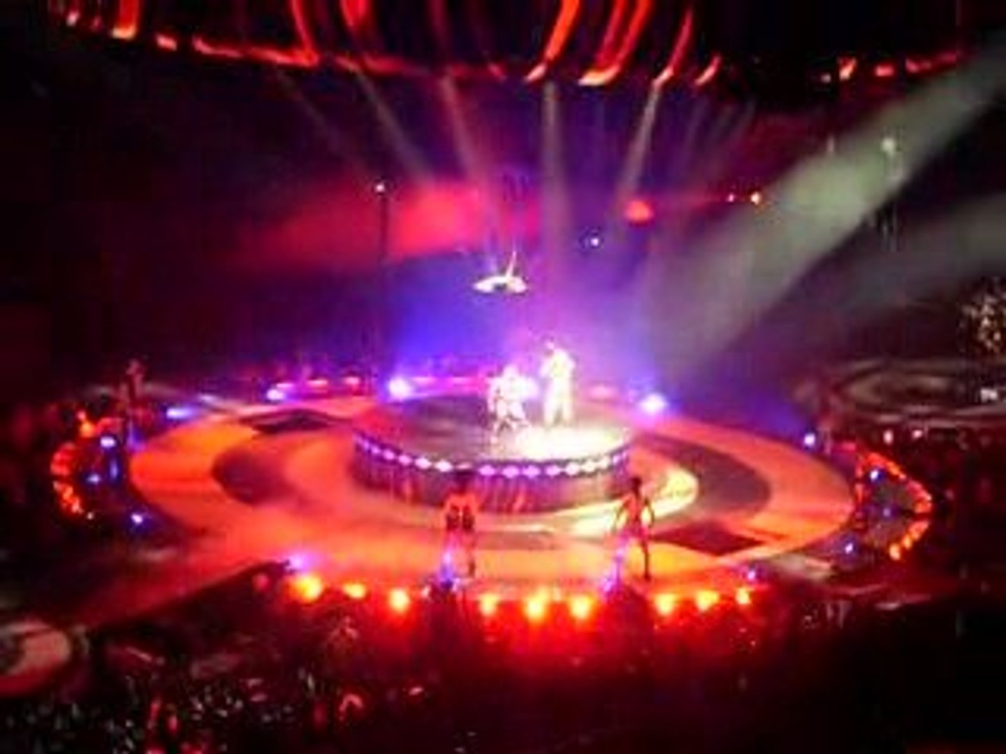Britney Spears - Circus (5.07.09)