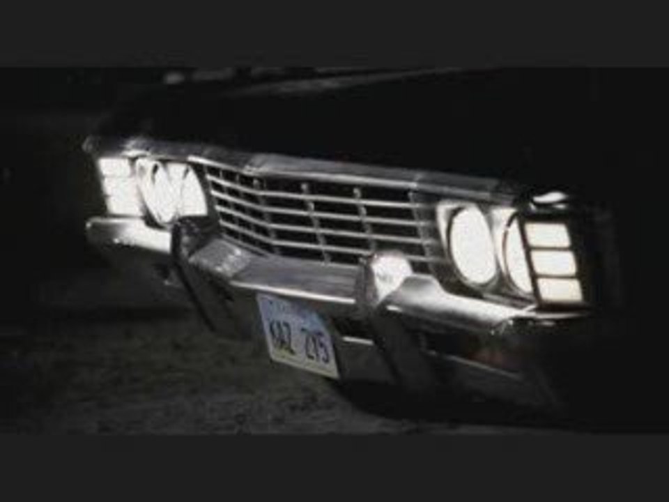 Supernatural - Season 1 credits - Générique saison 1