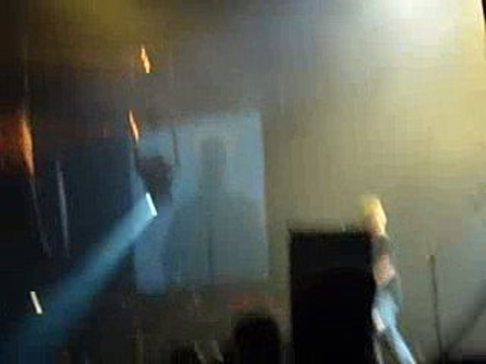 12.08.09 - The Offspring @Colmar - Pretty Fly (Forawhiteguy)