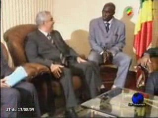André Obami Itou reçoit Mohamed Nasr El-Deen Allam