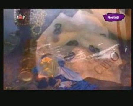 Hazal - Bozuyorum Yeminimi | Nostalji Klip