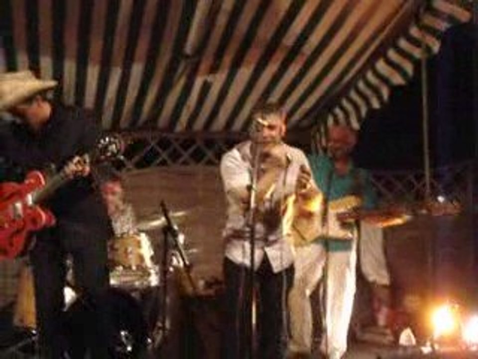 07 - Flyin' Saucers - Le Canon - 05 08 2009