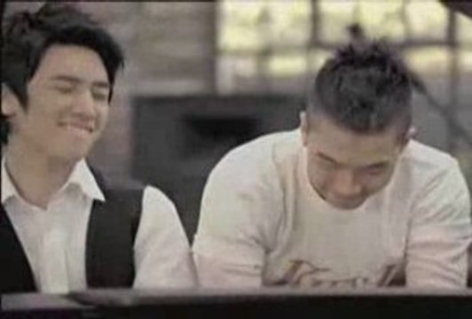 big bang TaeYang Seung Ri Apple Mint Baskin Robbin