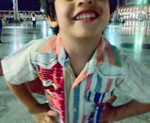 Şehnaz ve Arkadaşları Mescid-i Nebevide oynuyorlar