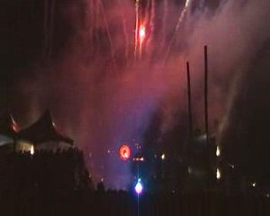 tomorrowland 2009 feu d artifice q-dance