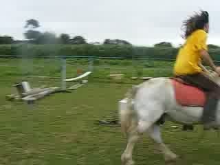 Espion saut de petit cube